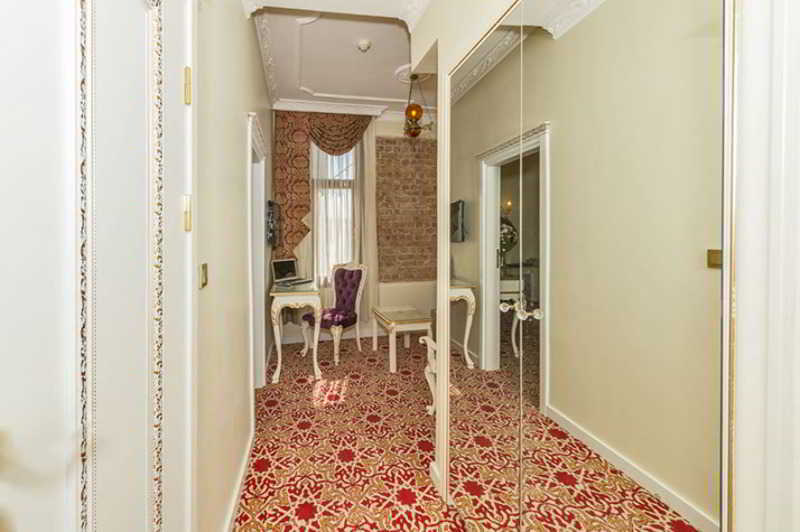 By Murat Crown Hotel Taksim Istanbul Exterior photo