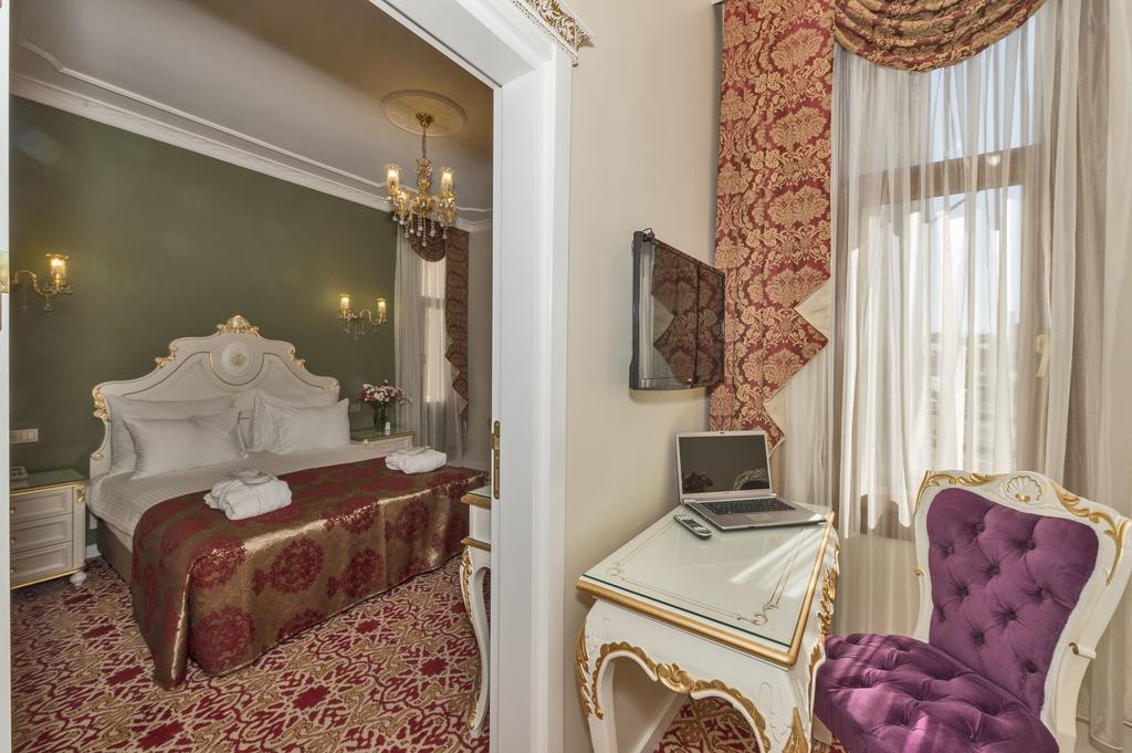 By Murat Crown Hotel Taksim Istanbul Exterior photo