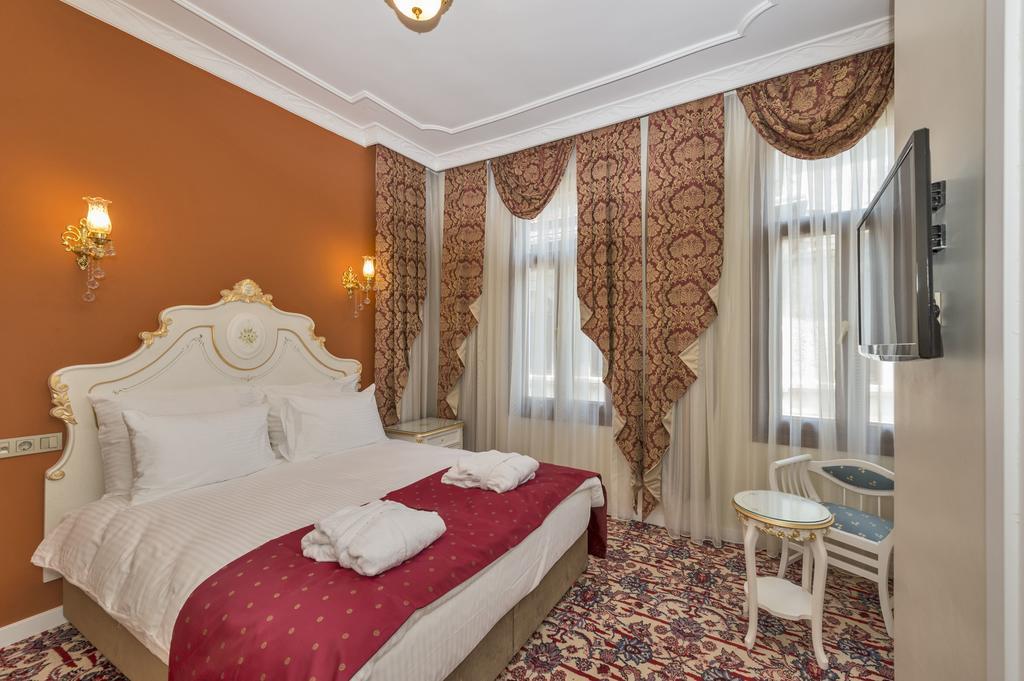 By Murat Crown Hotel Taksim Istanbul Exterior photo