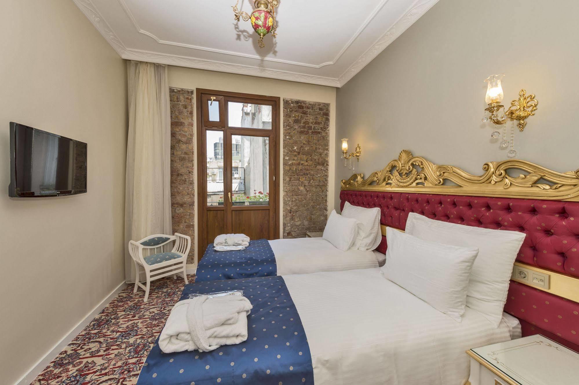 By Murat Crown Hotel Taksim Istanbul Exterior photo
